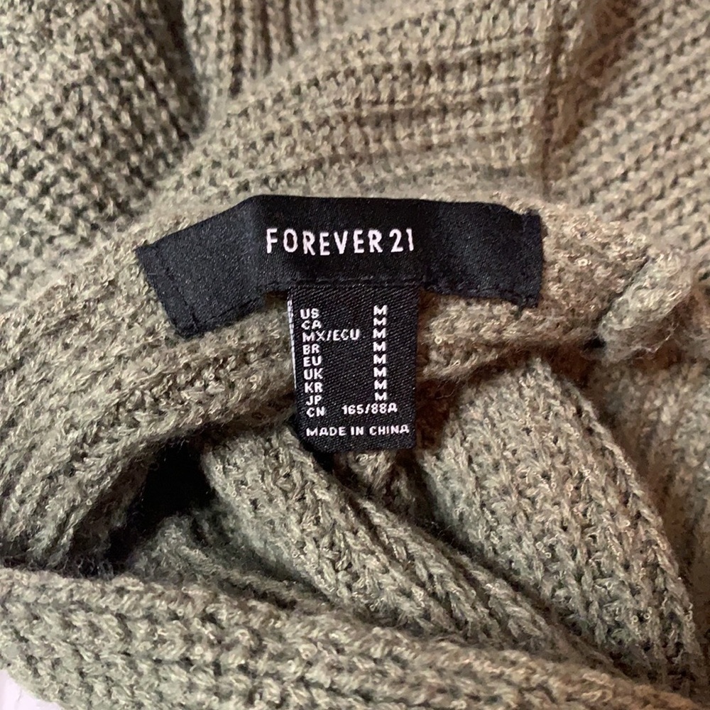 Open back sweater - Picture 3 of 3